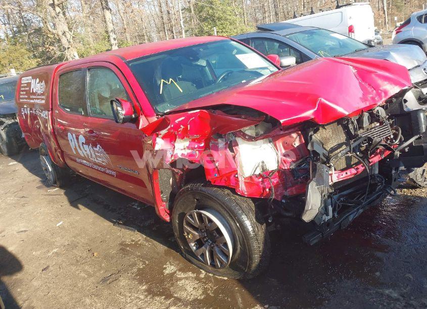 2018 Toyota Tacoma SR5 V6 (VIN 3TMDZ5BN5JM037878) main photo