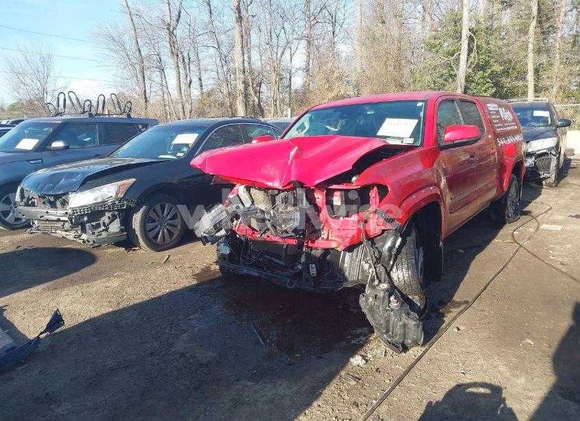 Photo 6 of 2018 Toyota Tacoma SR5 V6 (VIN 3TMDZ5BN5JM037878)