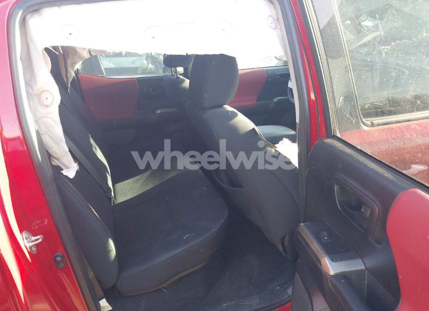 Photo 8 of 2018 Toyota Tacoma SR5 V6 (VIN 3TMDZ5BN5JM037878)