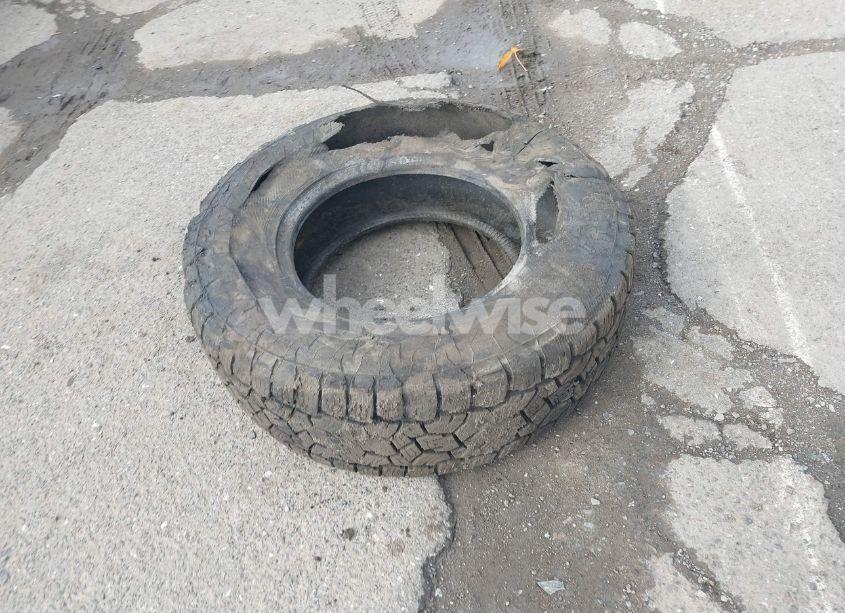 Photo 12 of 2018 Toyota Tacoma TRD OFF ROAD (VIN 3TMDZ5BN5JM038402)