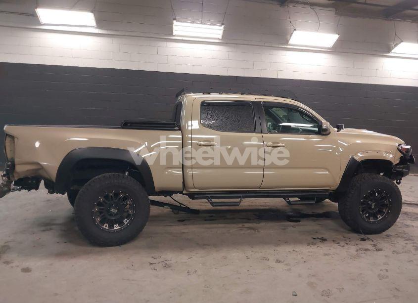 Photo 13 of 2018 Toyota Tacoma TRD SPORT (VIN 3TMDZ5BN5JM049822)