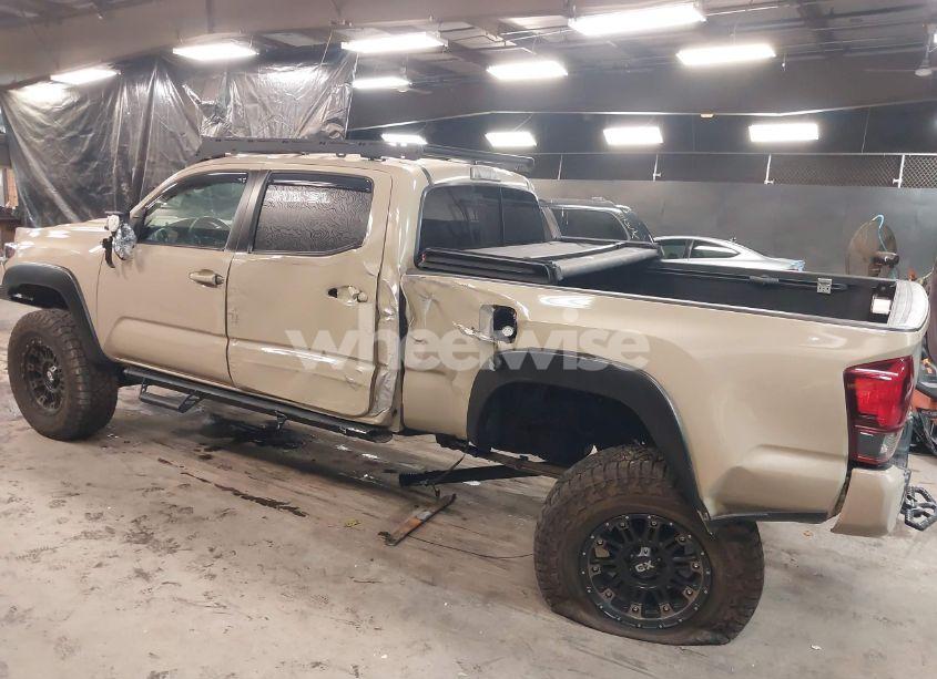 Photo 6 of 2018 Toyota Tacoma TRD SPORT (VIN 3TMDZ5BN5JM049822)