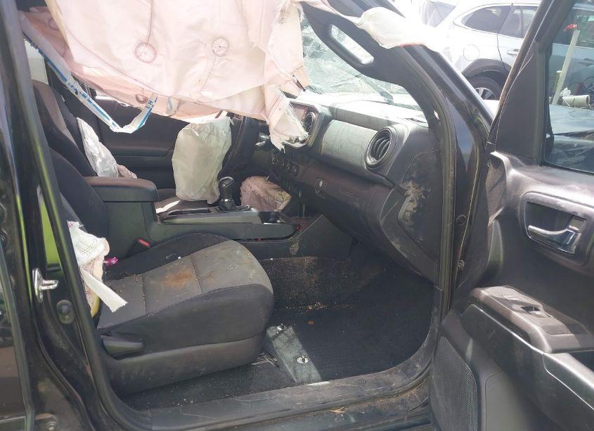 Photo 5 of 2021 Toyota Tacoma TRD OFF-ROAD (VIN 3TMDZ5BN5MM102653)