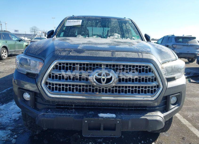 Photo 12 of 2017 Toyota Tacoma TRD OFF ROAD (VIN 3TMDZ5BN6HM013986)