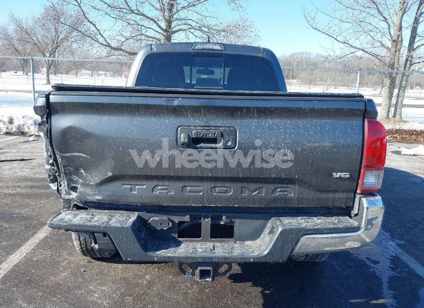 Photo 16 of 2017 Toyota Tacoma TRD OFF ROAD (VIN 3TMDZ5BN6HM013986)