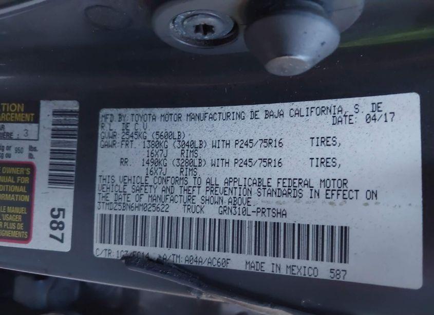 Photo 9 of 2017 Toyota Tacoma SR5 V6 (VIN 3TMDZ5BN6HM025622)