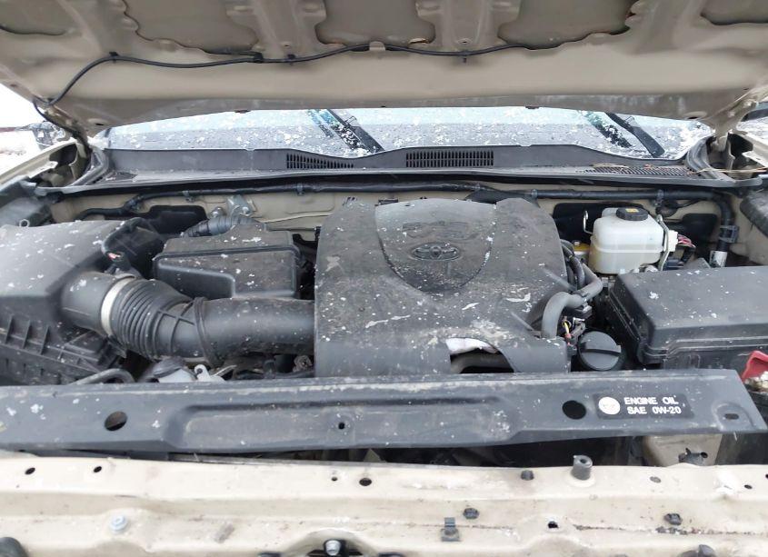 Photo 10 of 2017 Toyota Tacoma TRD OFF ROAD (VIN 3TMDZ5BN6HM030397)