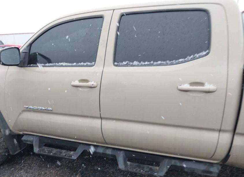 Photo 15 of 2017 Toyota Tacoma TRD OFF ROAD (VIN 3TMDZ5BN6HM030397)