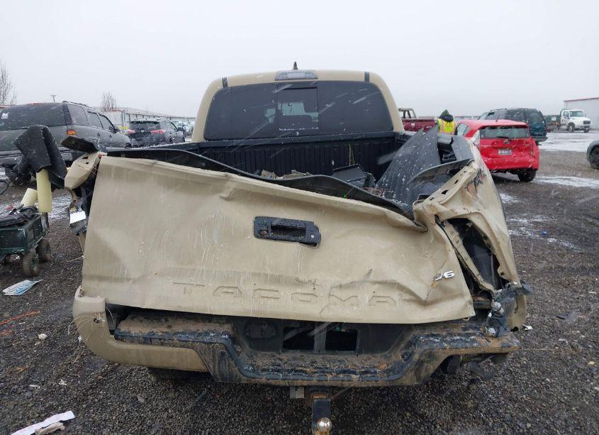 Photo 17 of 2017 Toyota Tacoma TRD OFF ROAD (VIN 3TMDZ5BN6HM030397)