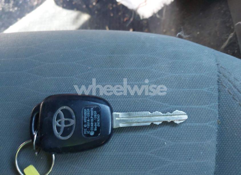 Photo 11 of 2017 Toyota Tacoma SR5 V6 (VIN 3TMDZ5BN6HM032814)