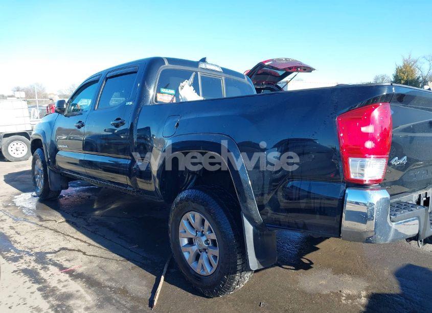 Photo 14 of 2017 Toyota Tacoma SR5 V6 (VIN 3TMDZ5BN6HM032814)