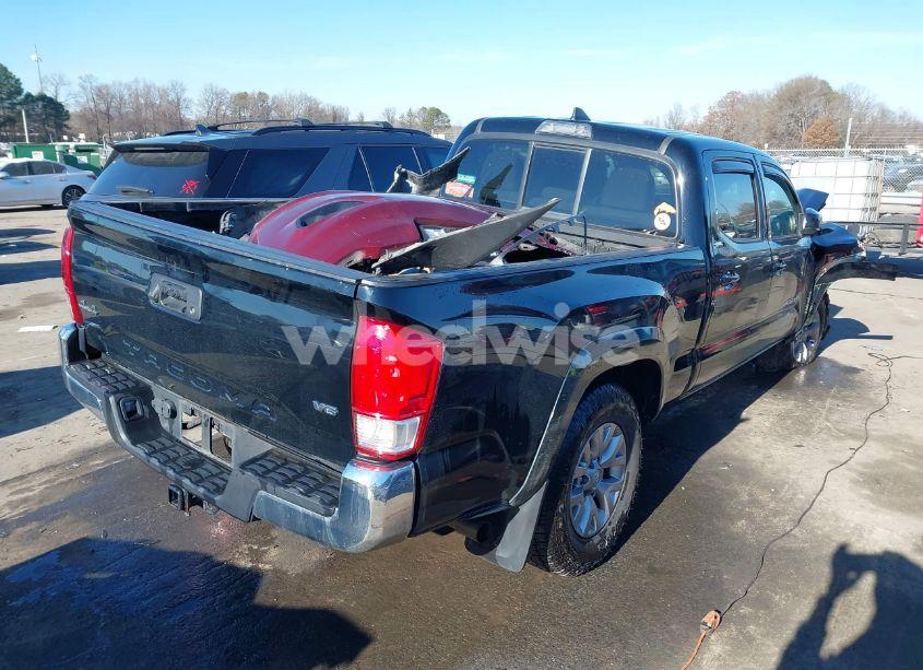 Photo 4 of 2017 Toyota Tacoma SR5 V6 (VIN 3TMDZ5BN6HM032814)