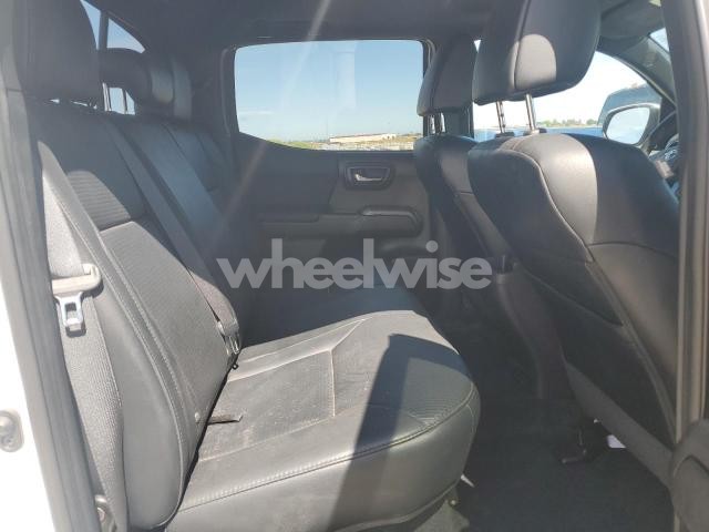 Photo 9 of 2019 TOYOTA TACOMA DOUBLE CAB (VIN 3TMDZ5BN6KM058580)