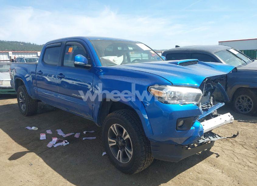 2017 Toyota Tacoma TRD SPORT (VIN 3TMDZ5BN7HM035883) main photo