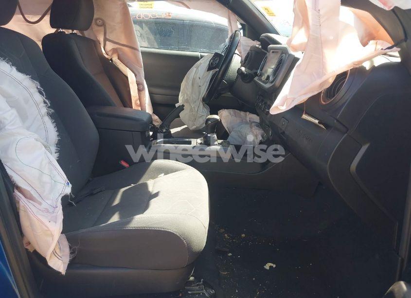 Photo 5 of 2017 Toyota Tacoma TRD SPORT (VIN 3TMDZ5BN7HM035883)