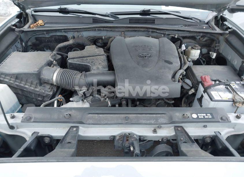 Photo 10 of 2018 Toyota Tacoma TRD SPORT (VIN 3TMDZ5BN7JM053354)