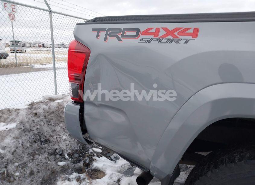 Photo 19 of 2018 Toyota Tacoma TRD SPORT (VIN 3TMDZ5BN7JM053354)