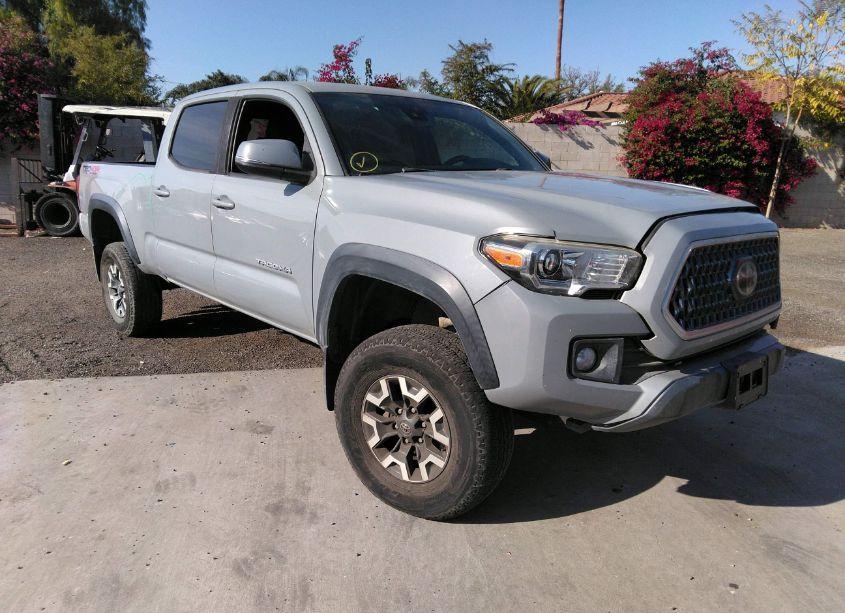 2019 Toyota Tacoma 4WD TRD OFF ROAD (VIN 3TMDZ5BN7KM073072) main photo