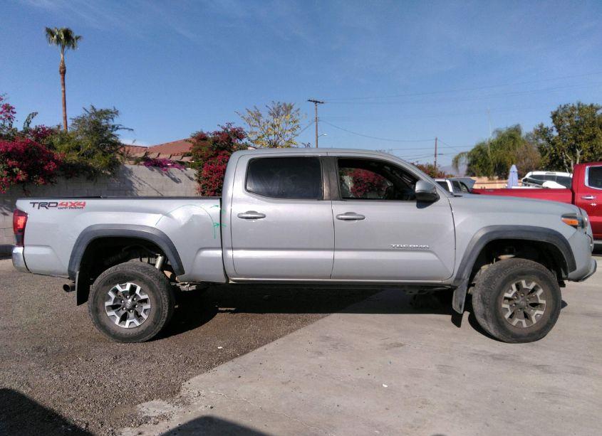 Photo 13 of 2019 Toyota Tacoma 4WD TRD OFF ROAD (VIN 3TMDZ5BN7KM073072)