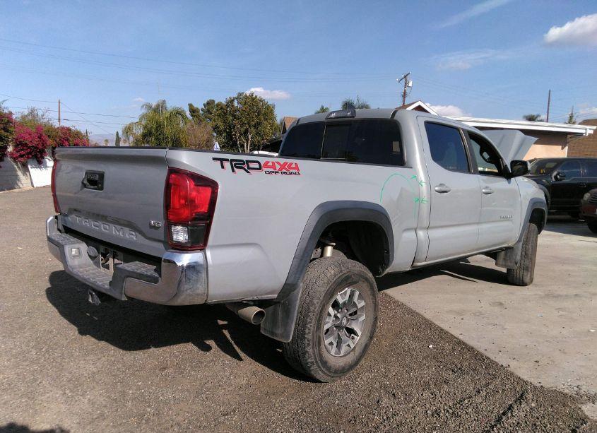 Photo 4 of 2019 Toyota Tacoma 4WD TRD OFF ROAD (VIN 3TMDZ5BN7KM073072)
