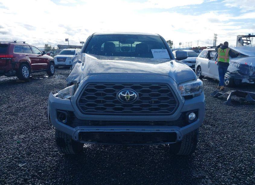 Photo 13 of 2020 Toyota Tacoma TRD OFF-ROAD (VIN 3TMDZ5BN7LM093940)