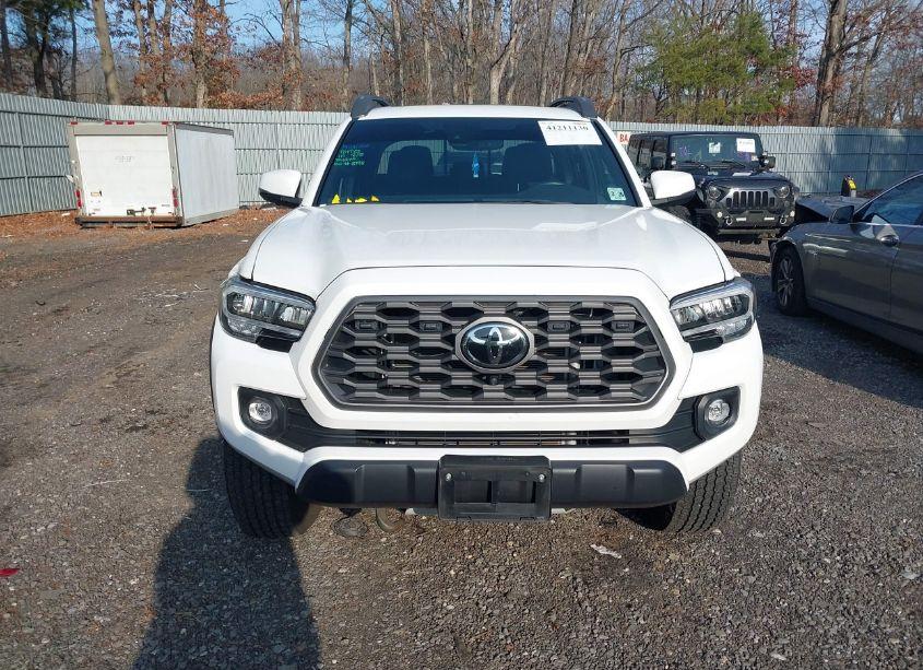 Photo 12 of 2022 Toyota Tacoma TRD OFF ROAD (VIN 3TMDZ5BN7NM127913)