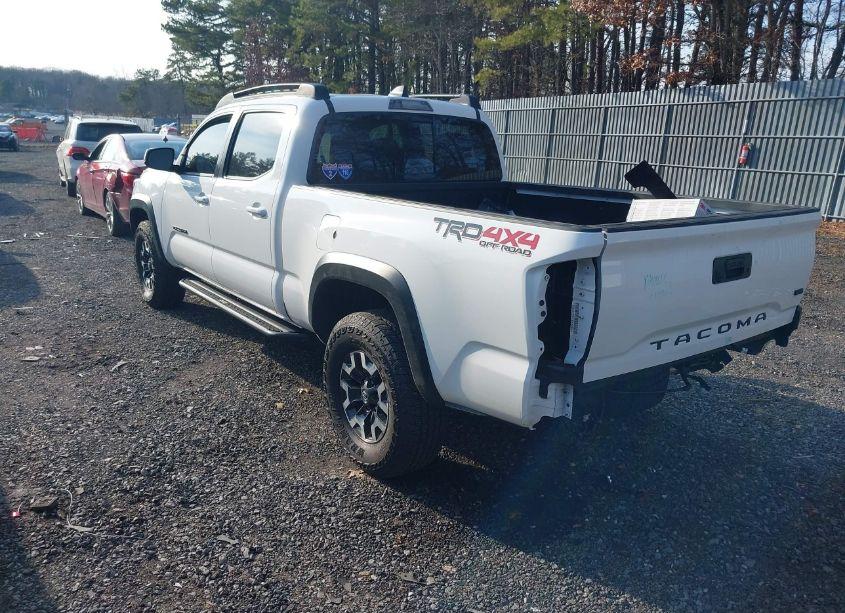 Photo 3 of 2022 Toyota Tacoma TRD OFF ROAD (VIN 3TMDZ5BN7NM127913)