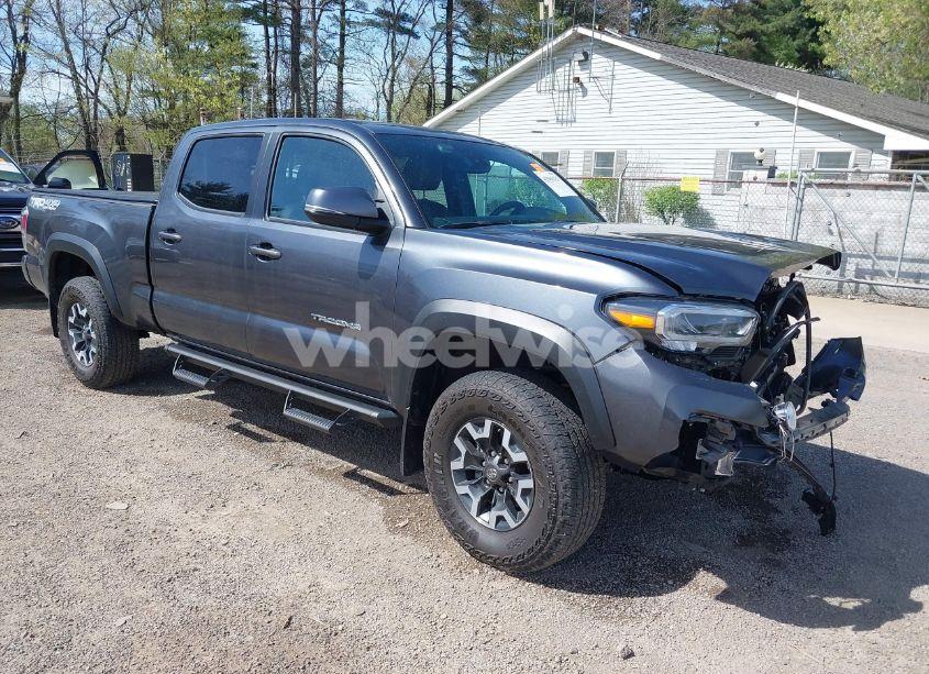 2022 Toyota Tacoma TRD OFF ROAD (VIN 3TMDZ5BN7NM140340) main photo