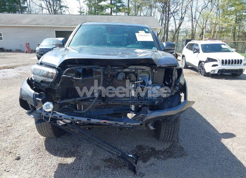 Photo 13 of 2022 Toyota Tacoma TRD OFF ROAD (VIN 3TMDZ5BN7NM140340)