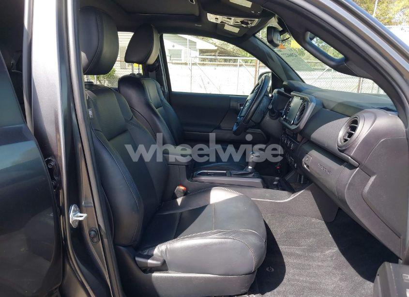 Photo 5 of 2022 Toyota Tacoma TRD OFF ROAD (VIN 3TMDZ5BN7NM140340)