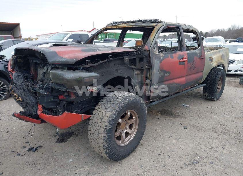 Photo 2 of 2017 Toyota Tacoma TRD SPORT (VIN 3TMDZ5BN8HM026089)