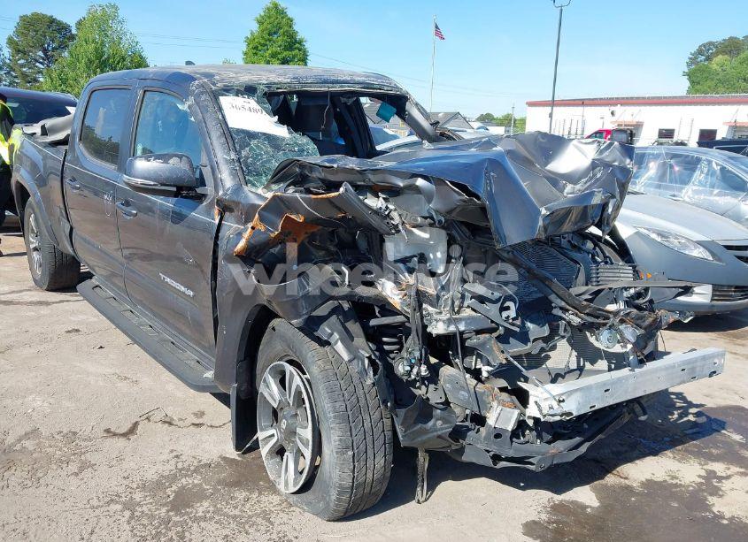 2017 Toyota Tacoma TRD SPORT (VIN 3TMDZ5BN8HM030014) main photo