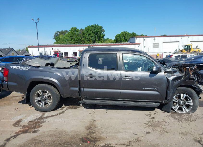 Photo 12 of 2017 Toyota Tacoma TRD SPORT (VIN 3TMDZ5BN8HM030014)