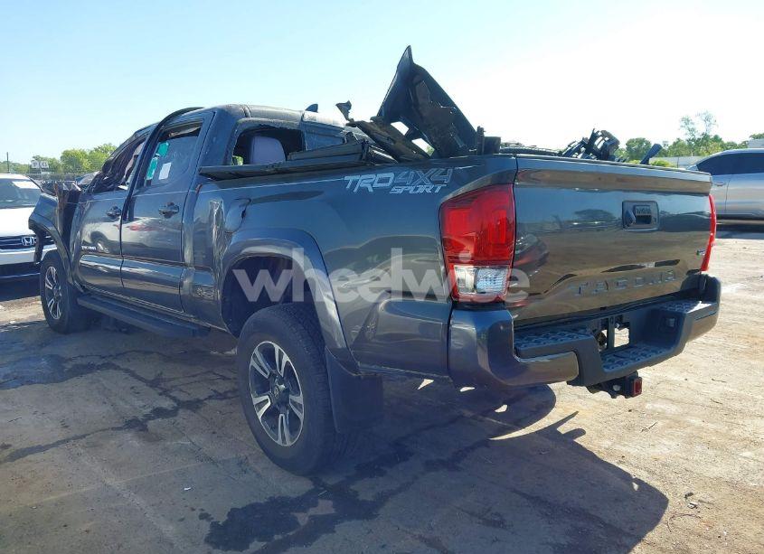 Photo 3 of 2017 Toyota Tacoma TRD SPORT (VIN 3TMDZ5BN8HM030014)