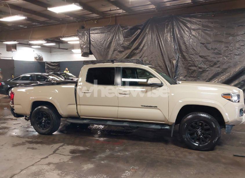 Photo 14 of 2018 Toyota Tacoma SR5 V6 (VIN 3TMDZ5BN8JM043903)