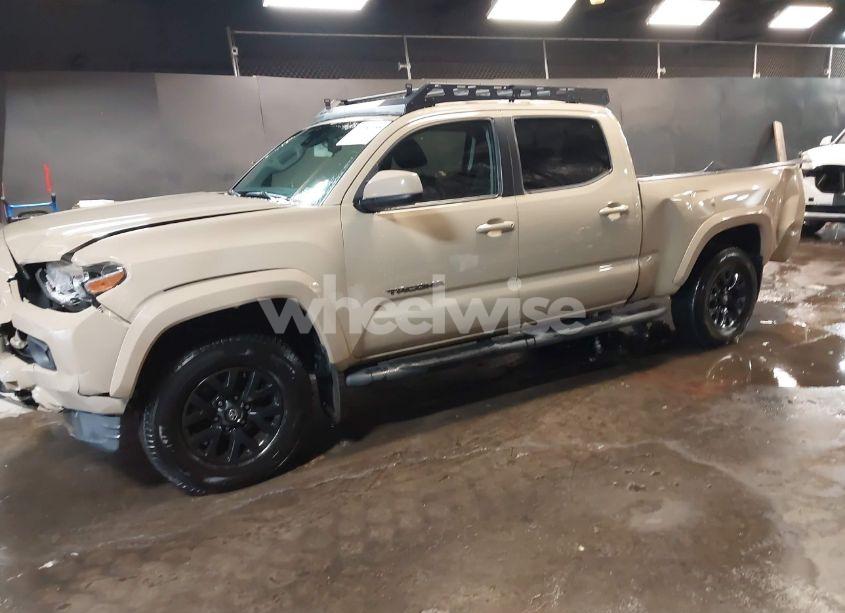 Photo 15 of 2018 Toyota Tacoma SR5 V6 (VIN 3TMDZ5BN8JM043903)