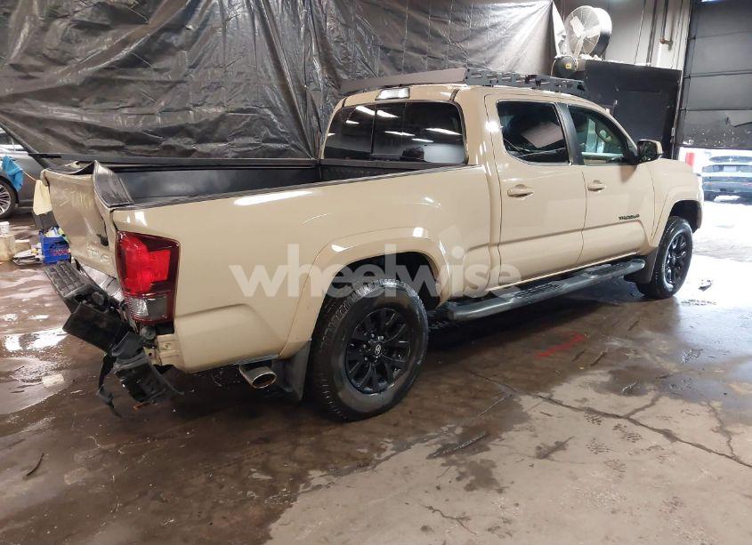 Photo 4 of 2018 Toyota Tacoma SR5 V6 (VIN 3TMDZ5BN8JM043903)