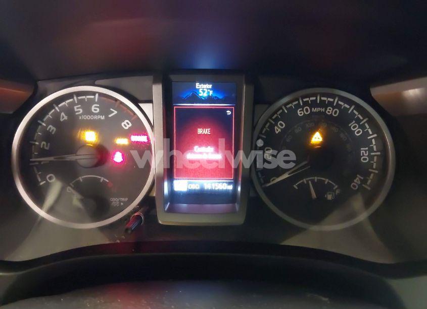 Photo 7 of 2018 Toyota Tacoma SR5 V6 (VIN 3TMDZ5BN8JM043903)