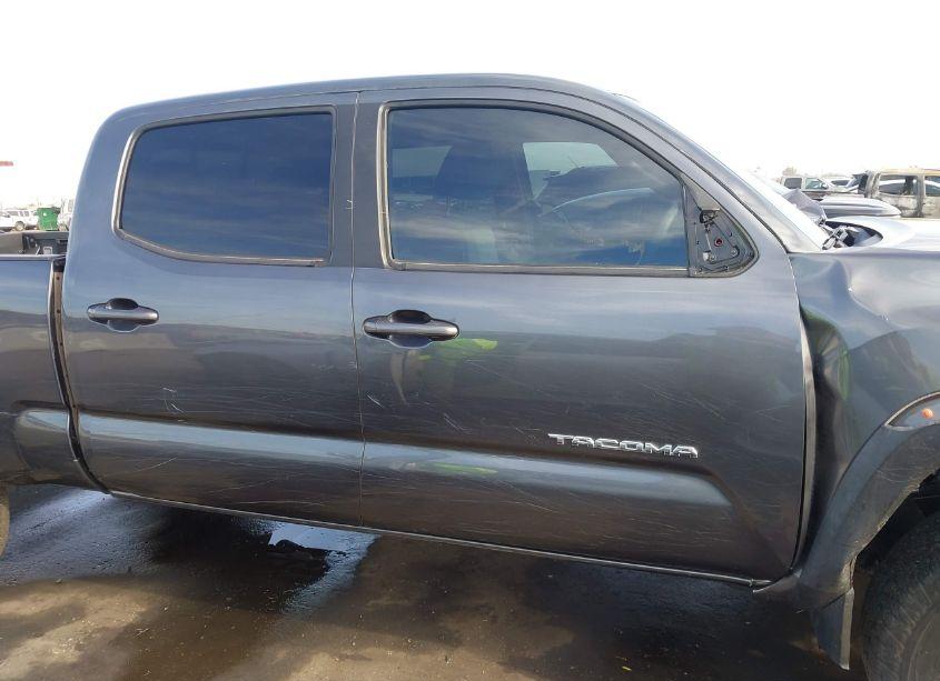 Photo 13 of 2021 Toyota Tacoma TRD OFF-ROAD (VIN 3TMDZ5BN8MM103313)