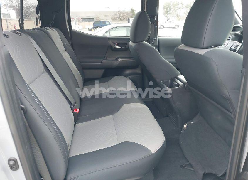 Photo 8 of 2021 Toyota Tacoma TRD OFF-ROAD (VIN 3TMDZ5BN8MM114229)