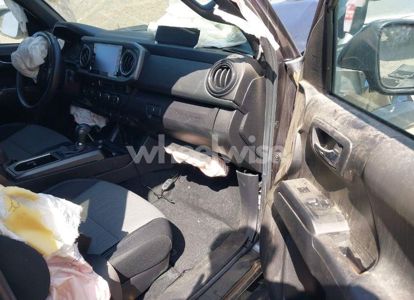 Photo 5 of 2021 Toyota Tacoma TRD OFF-ROAD (VIN 3TMDZ5BN8MM117163)