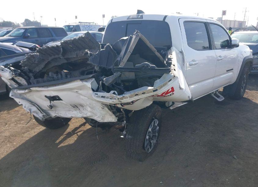 Photo 4 of 2021 Toyota Tacoma TRD OFF-ROAD (VIN 3TMDZ5BN8MM118443)