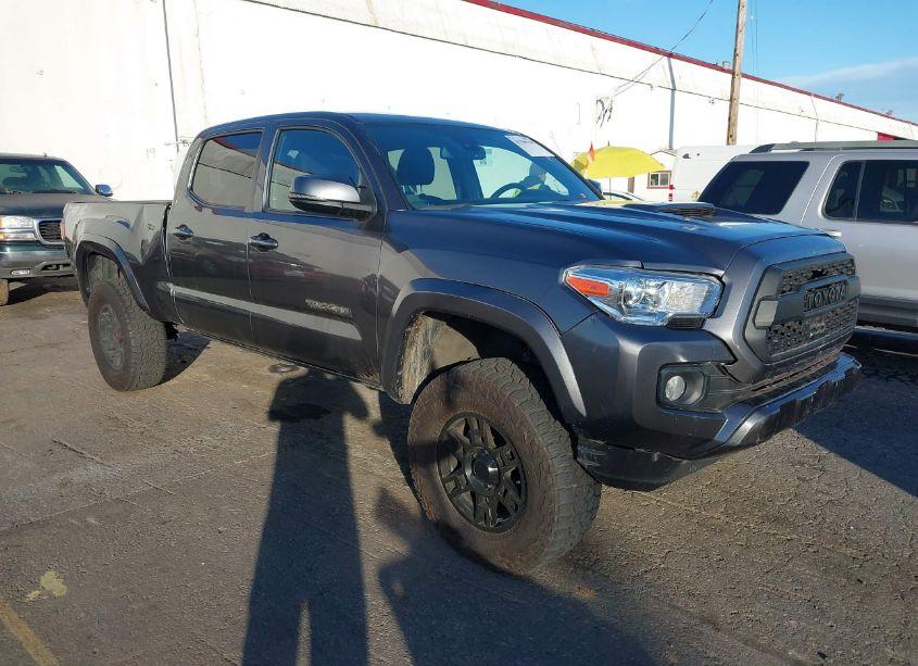 2022 Toyota Tacoma TRD SPORT (VIN 3TMDZ5BN8NM133929) main photo