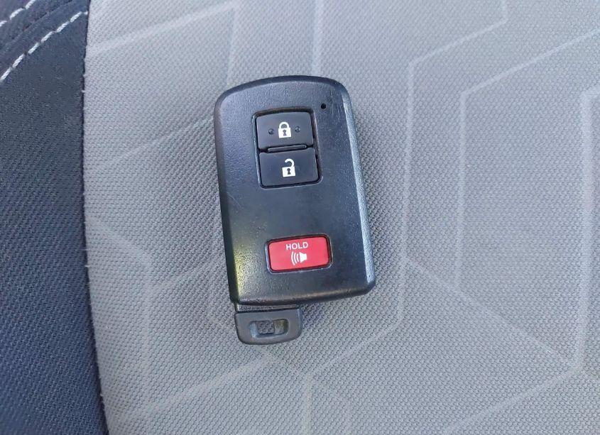 Photo 11 of 2022 Toyota Tacoma TRD SPORT (VIN 3TMDZ5BN8NM133929)