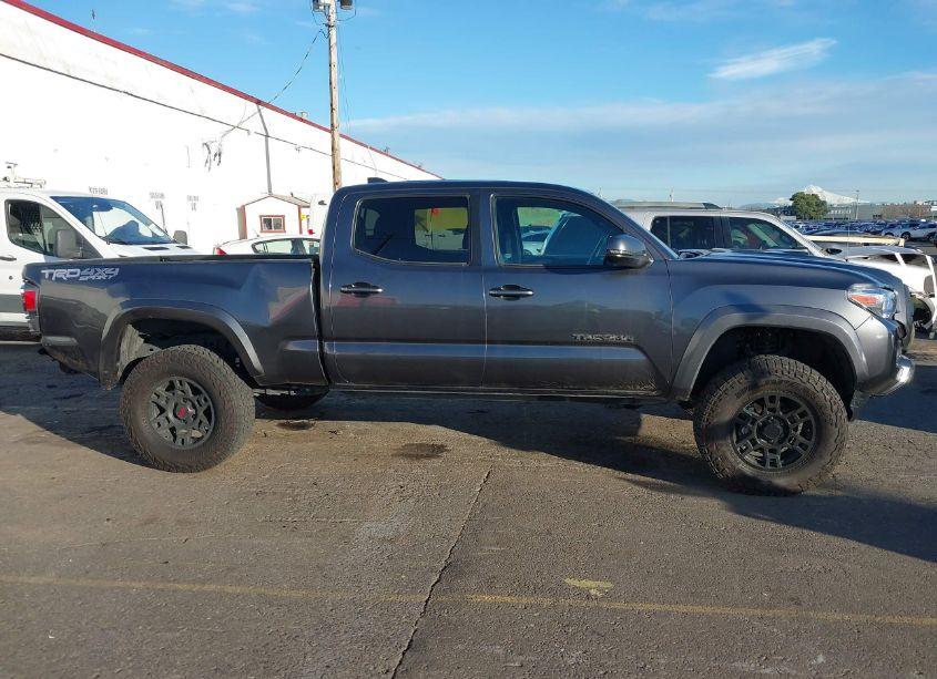 Photo 13 of 2022 Toyota Tacoma TRD SPORT (VIN 3TMDZ5BN8NM133929)