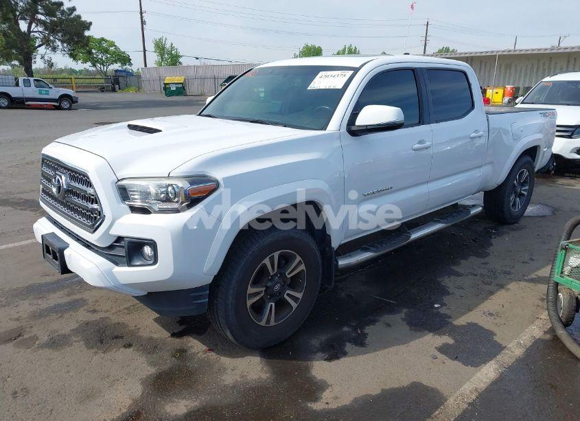 Photo 2 of 2017 Toyota Tacoma TRD SPORT (VIN 3TMDZ5BN9HM029700)