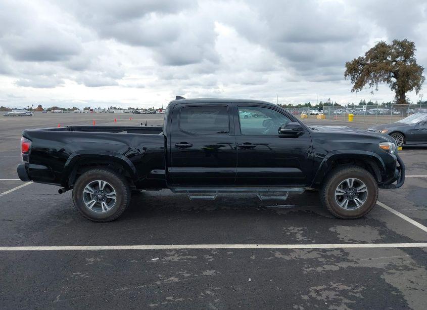 Photo 13 of 2017 Toyota Tacoma TRD SPORT (VIN 3TMDZ5BNXHM026451)