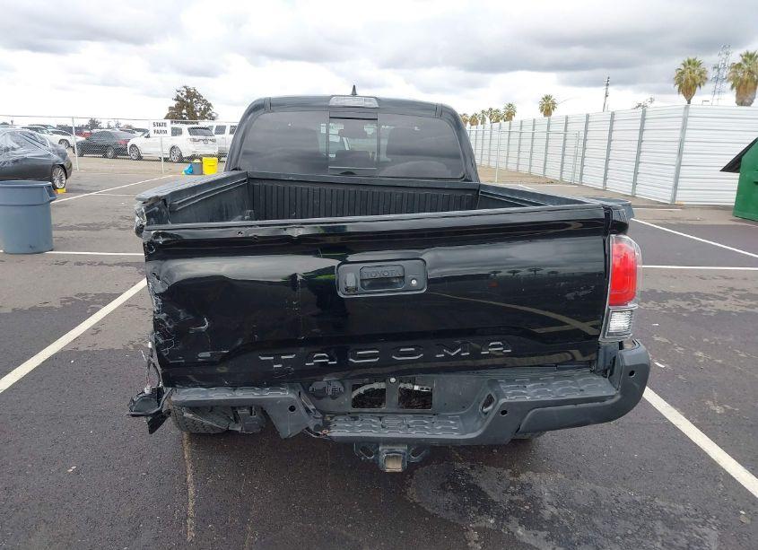 Photo 16 of 2017 Toyota Tacoma TRD SPORT (VIN 3TMDZ5BNXHM026451)