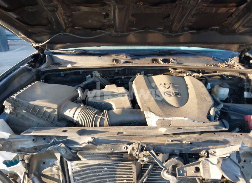 Photo 10 of 2019 Toyota Tacoma SR5 V6 (VIN 3TMDZ5BNXKM057223)