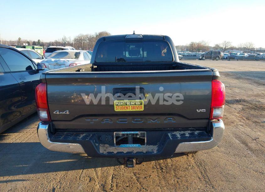 Photo 16 of 2019 Toyota Tacoma SR5 V6 (VIN 3TMDZ5BNXKM057223)